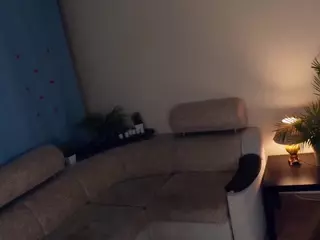 Elwyna's Live Sex Cam Show