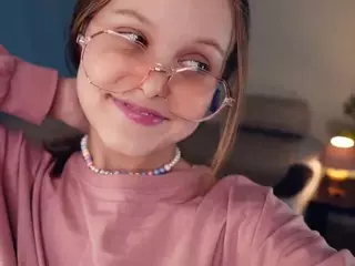 Elwyna's Live Sex Cam Show