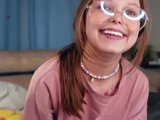 Elwyna's Live Sex Cam Show