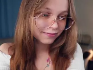 Elwyna's Live Sex Cam Show