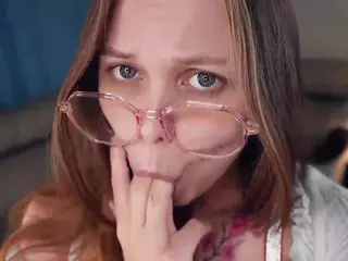 Elwyna's Live Sex Cam Show