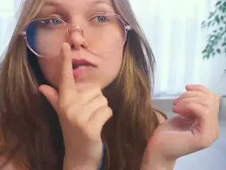 Elwyna's Live Sex Cam Show