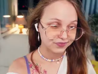 Elwyna's Live Sex Cam Show