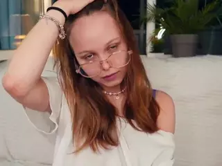 Elwyna's Live Sex Cam Show