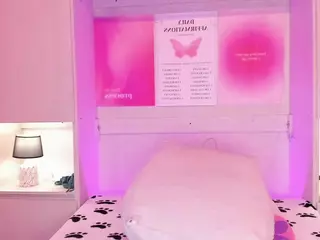 Lia's Live Sex Cam Show
