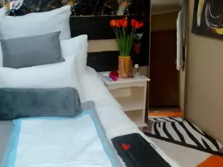 SexyNatashaxoxo's Live Sex Cam Show