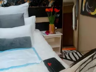 SexyNatashaxoxo's Live Sex Cam Show