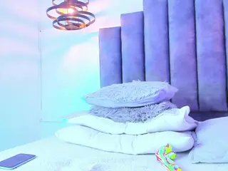 DHULCE-MARIAA's Live Sex Cam Show