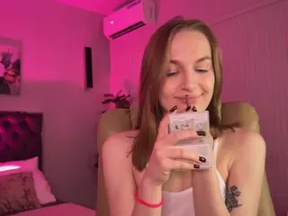 VikkiMoon's Live Sex Cam Show