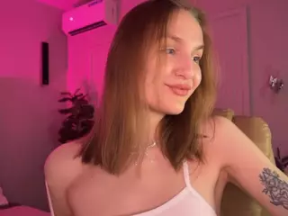VikkiMoon's Live Sex Cam Show