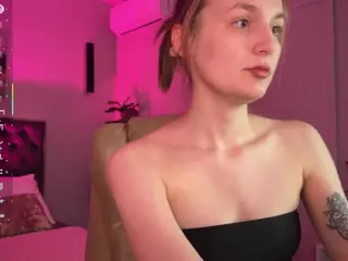 VikkiMoon's Live Sex Cam Show