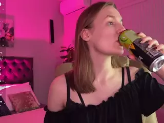 VikkiMoon's Live Sex Cam Show