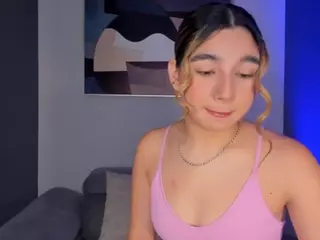 AdharaMoretti's Live Sex Cam Show