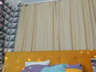 Alisa-Wendy's Live Sex Cam Show