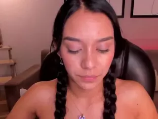 AmaliaCrus's Live Sex Cam Show