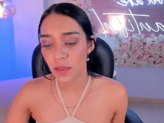 AmaliaCrus's Live Sex Cam Show