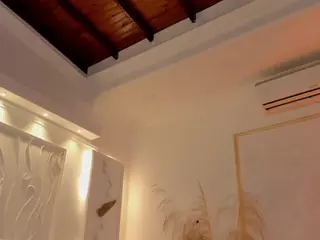 Kataleya-17's Live Sex Cam Show