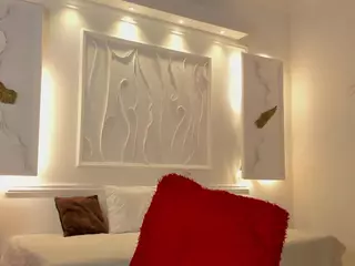 Kataleya-17's Live Sex Cam Show