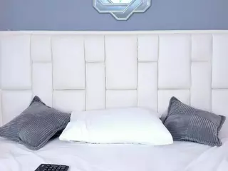 KathyMirrow's Live Sex Cam Show