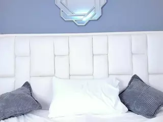 KathyMirrow's Live Sex Cam Show