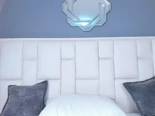KathyMirrow's Live Sex Cam Show