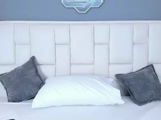 KathyMirrow's Live Sex Cam Show