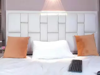 KathyMirrow's Live Sex Cam Show