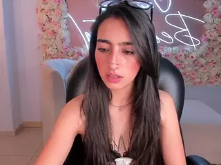 LarisaSmirnov1's Live Sex Cam Show