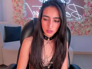 LarisaSmirnov1's Live Sex Cam Show