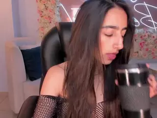 LarisaSmirnov1's Live Sex Cam Show