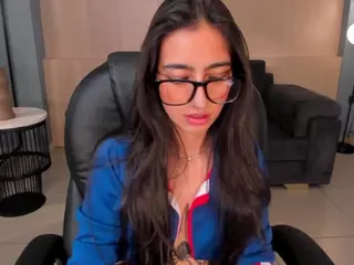 LarisaSmirnov1's Live Sex Cam Show