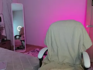 UrLara's Live Sex Cam Show