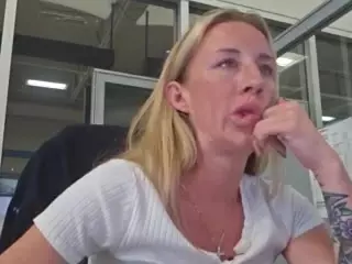 bmorganne420's Live Sex Cam Show