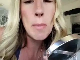 bmorganne420's Live Sex Cam Show