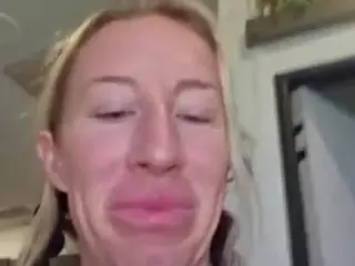 bmorganne420's Live Sex Cam Show