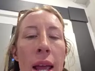 bmorganne420's Live Sex Cam Show