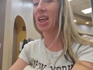 bmorganne420's Live Sex Cam Show