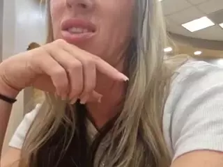 bmorganne420's Live Sex Cam Show