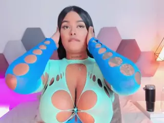 KickyMinaj's Live Sex Cam Show