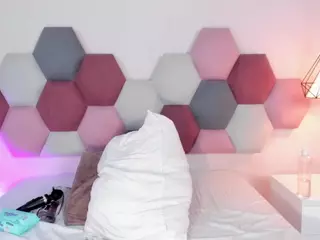 KickyMinaj's Live Sex Cam Show