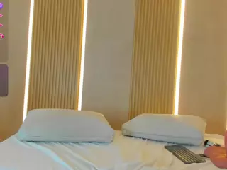 Serena-Foxx's Live Sex Cam Show
