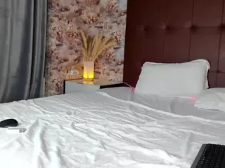 Ann's Live Sex Cam Show