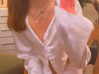 MonaBurge's Live Sex Cam Show