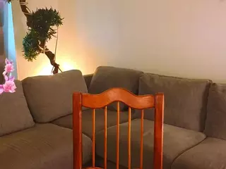 MonaBurge's Live Sex Cam Show