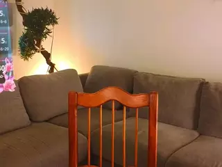 MonaBurge's Live Sex Cam Show