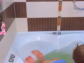 MonaBurge's Live Sex Cam Show
