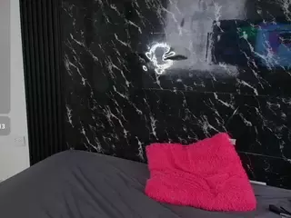 Vicky-Bell's Live Sex Cam Show
