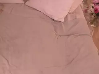 nadiablss's Live Sex Cam Show