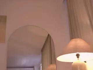 nadiablss's Live Sex Cam Show