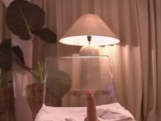 nadiablss's Live Sex Cam Show